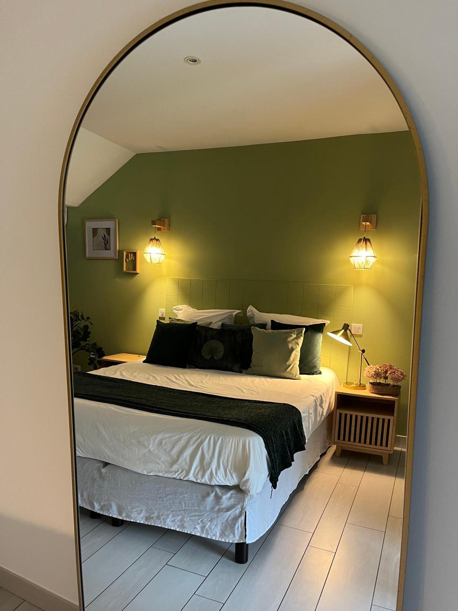 Aux Chambres D'A Cote Courcelles-Sapicourt 外观 照片